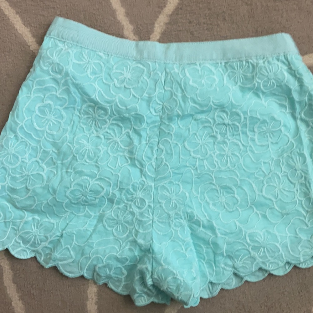 Shorts - Picture 3 of 3